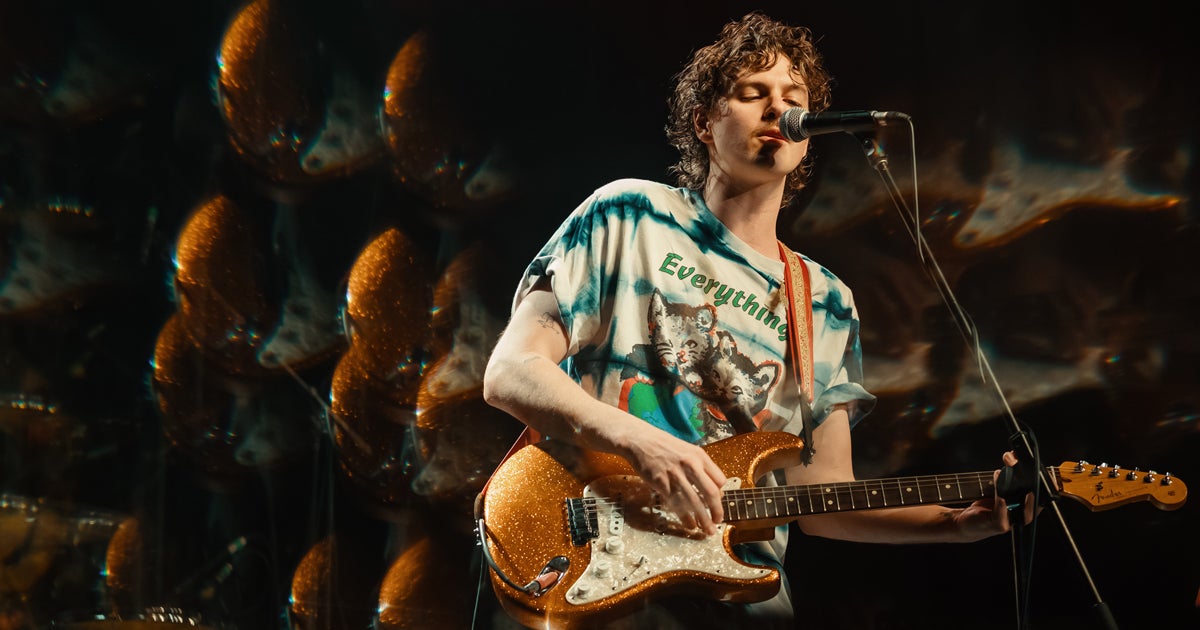 Houndmouth_1200x630_NoText.jpg